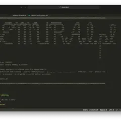 Kod Pythona z komentarzami, importami i ścieżkami do plików `urls.txt` i `proxies.txt`. Pokazuje luźne powiązanie między modułami.