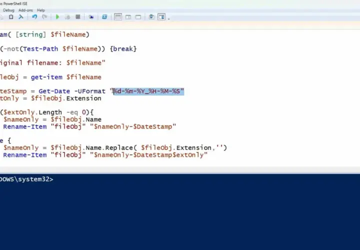 Fragment kodu PowerShell z kursu, który dodaje datę do nazwy pliku.